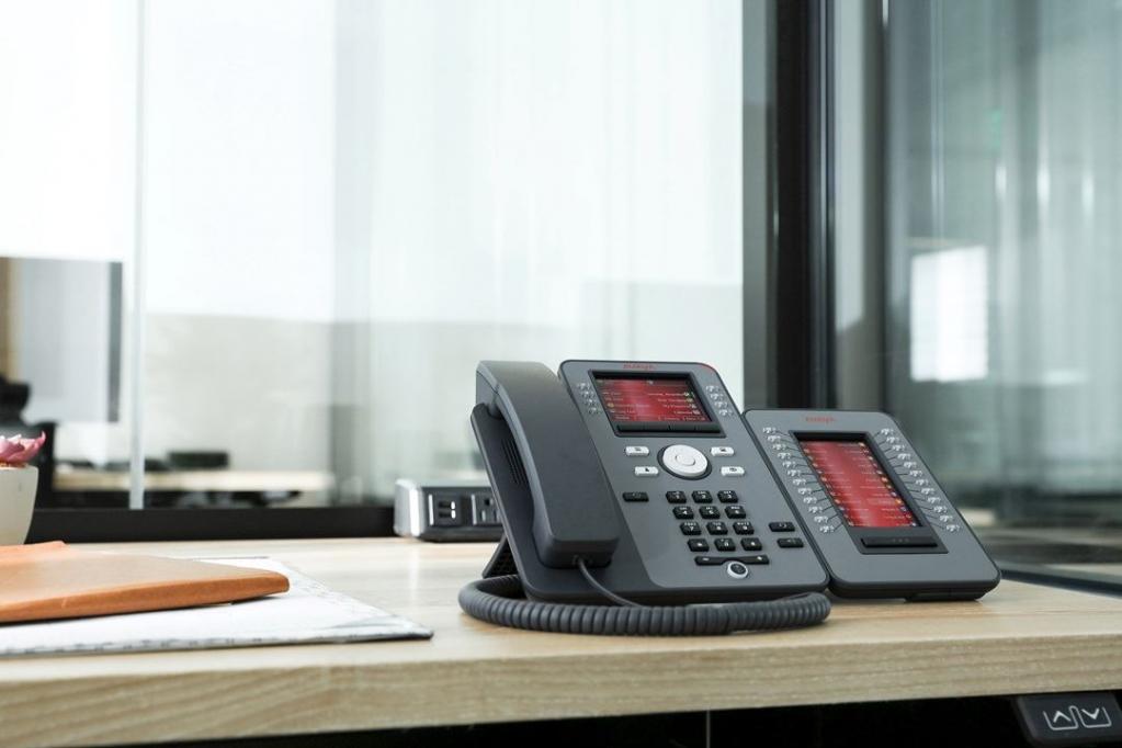 AVAYA J100 Serie